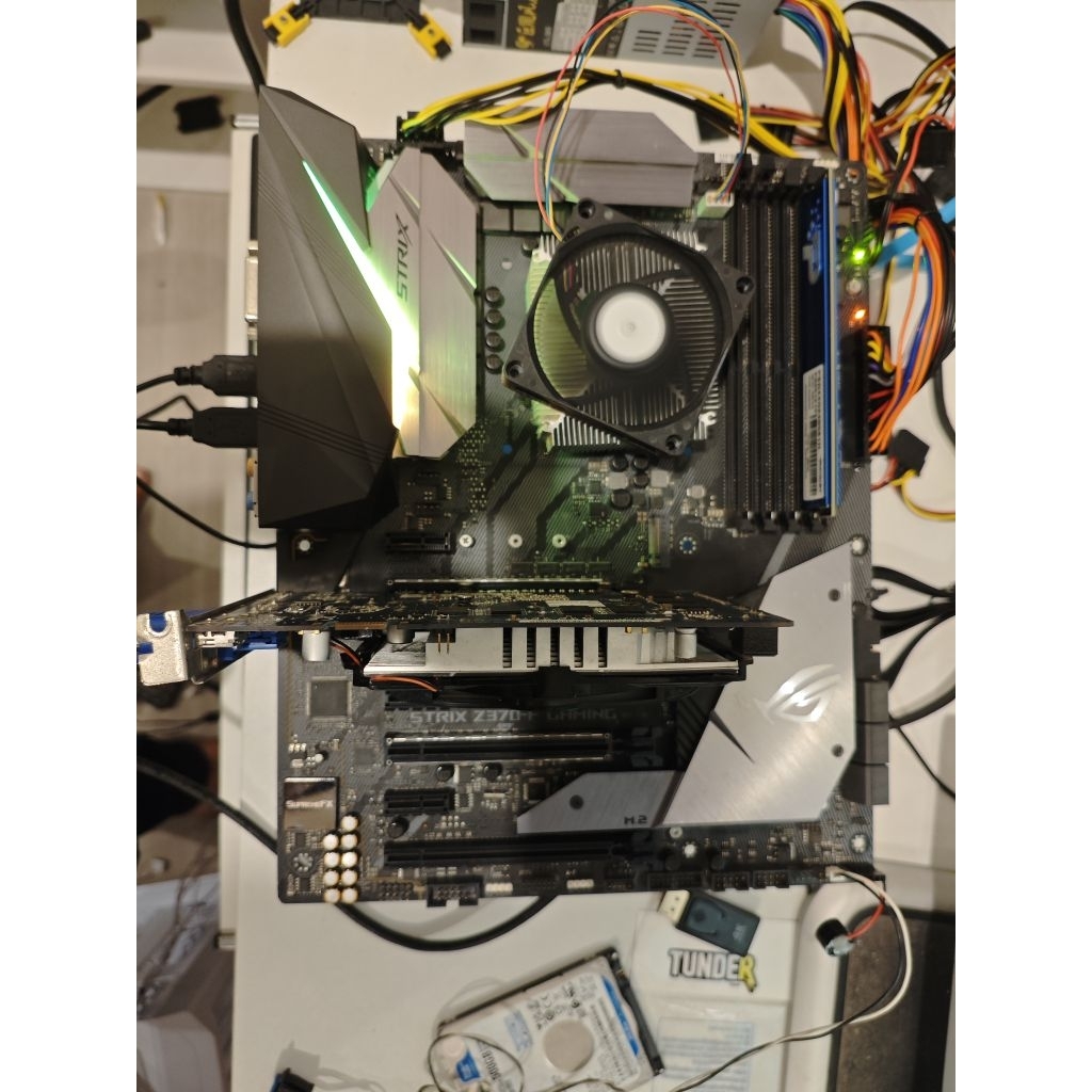 บอร์ดเทพ I5-8400+ Rog z370-F gen8-9 มือสองใช้งานปกติ ฝาครบ
