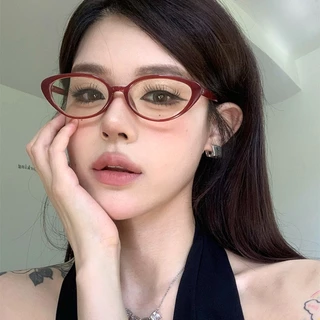 COD🌷แว่นกรองแสงสีฟ้าตาแมววินเทจสไตล์เกาหลีระดับไฮเอนด์แว่นตาแฟชั่นสำหรับผู้ชายและผู้หญิง-detlyet