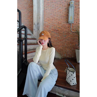 INFINITY : Yira Top (ไยร่า) เสื้อคอกลม แขนยาว ลายโพลก้าดอท ดีเทบขอบหยักเก๋ๆ ผ้ายูนิโคล
