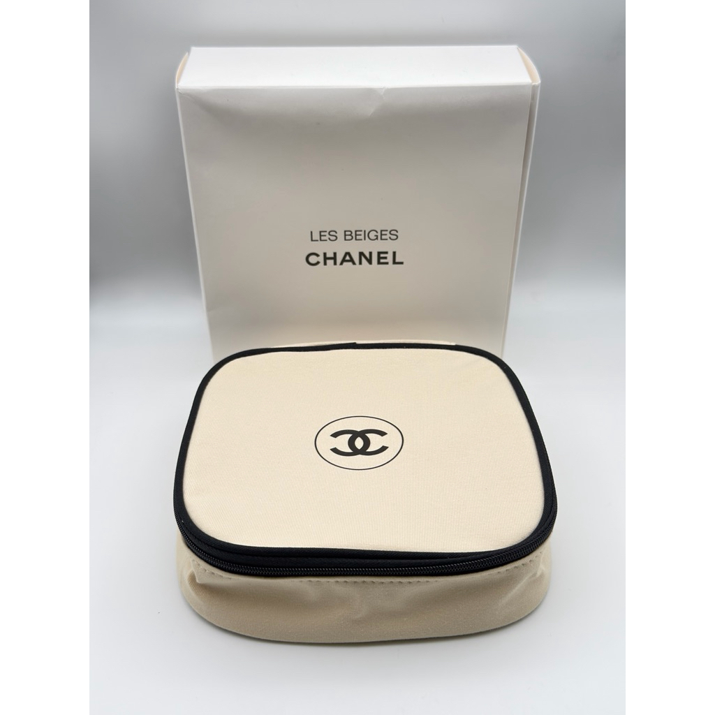 Cosmetic Bag ผ้าสีครีมดำ ขนาด 6.5x6.5x1.5 นิ้ว ซิปเปิดได้รอบค่ะ