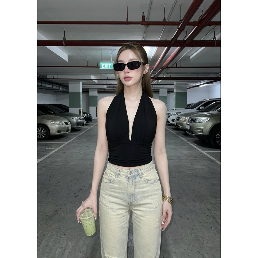 เสื้อคล้องคอโชว์หลังผ้าity