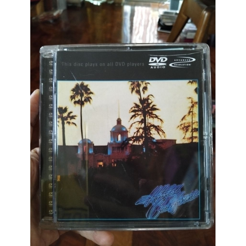 ซีดีเพลง cd music Eagles Hotel California รุ่น DVD-Audio แผ่นมือสอง สภาพดี