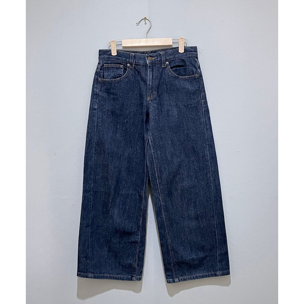 🇯🇵GU  Baggy Curved Jeans ☘️กางเกงยีนส์หญิง ทรงโค้ง สียีนส์เข้ม ผ้ายีนส์ ไม่ยืด ตัดปลายขา สภาพดี Sz. 