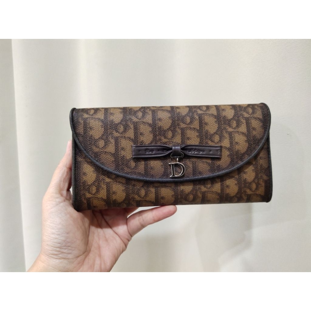 กระเป๋าสตางค์ดิออร์ใบยาวมือสองของแท้ Dior Long Wallet Pre-Owned Authentic