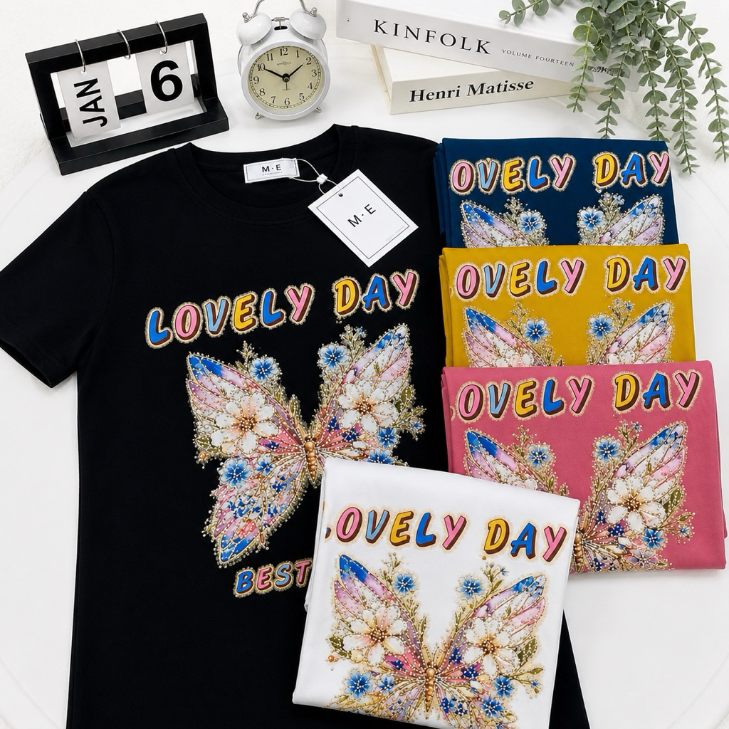 เสื้อยืดคอกลมแขนสั้น รีดเพชรลายผีเสื้อ LOVELY ป้าย ME