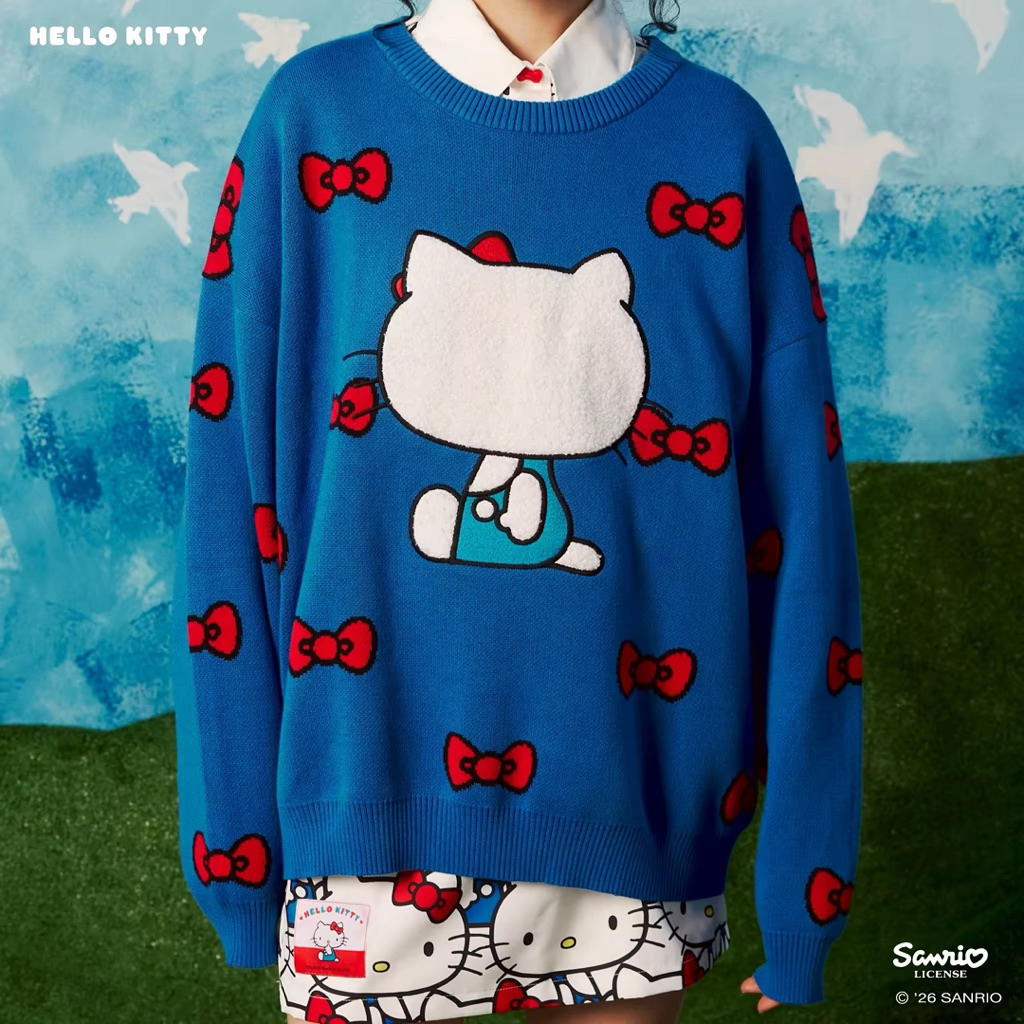 💙🤍New+พร้อมส่ง💙🤍เสื้อ Sweater💙แบรน Endless♾️holiday X Hello Kitty💙ลายน่ารัก ผ้าดี ใส่สบาย📸ถ่ายรูปสวย