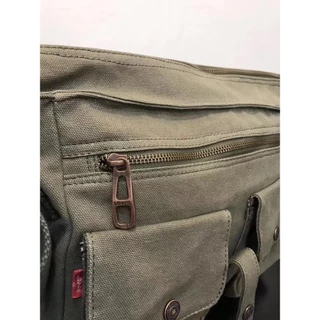 กระเป๋าสะพายข้าง Levi Messenger Bag ของใหม่ ของแท้ พร้อมส่งจากไทย กระเป๋าลีวายส์ กระเป๋าสะพายลีวายส์ กระเป๋าสะพายผู้ชาย