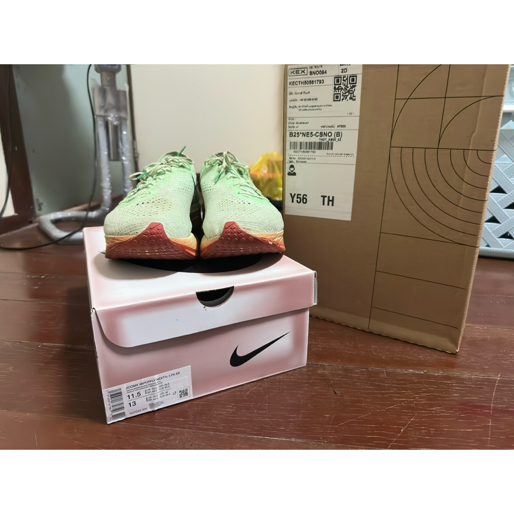 Nike vaporfly 3 ek size 11.5 us