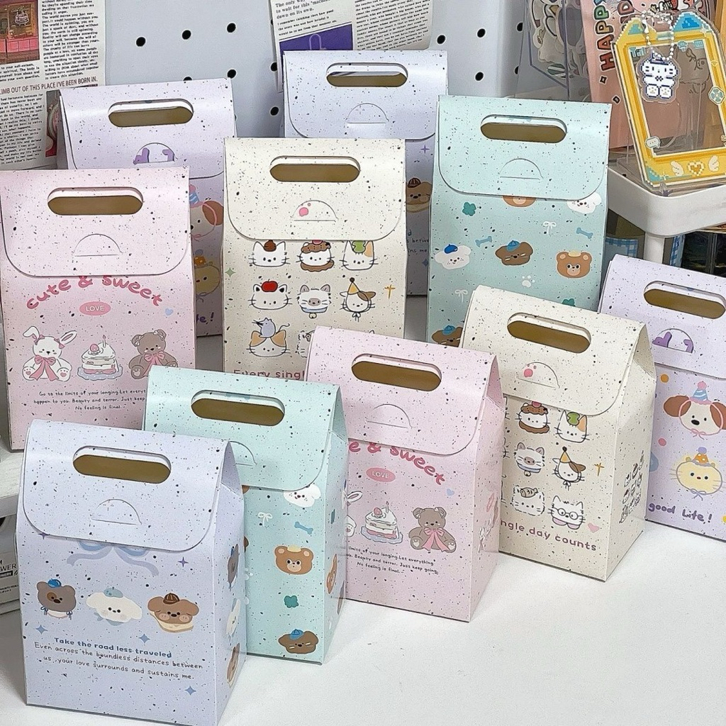 🛍️ [แพ็ค 10 ชิ้น] ถุงกระดาษใส่ขนม ลายการ์ตูนเกาหลีน่ารักฝุดๆ ✨ มีหูหิ้ว ถุงของขวัญ ใส่คุกกี้ เบเกอรี่ ของขวัญน่ารักๆ