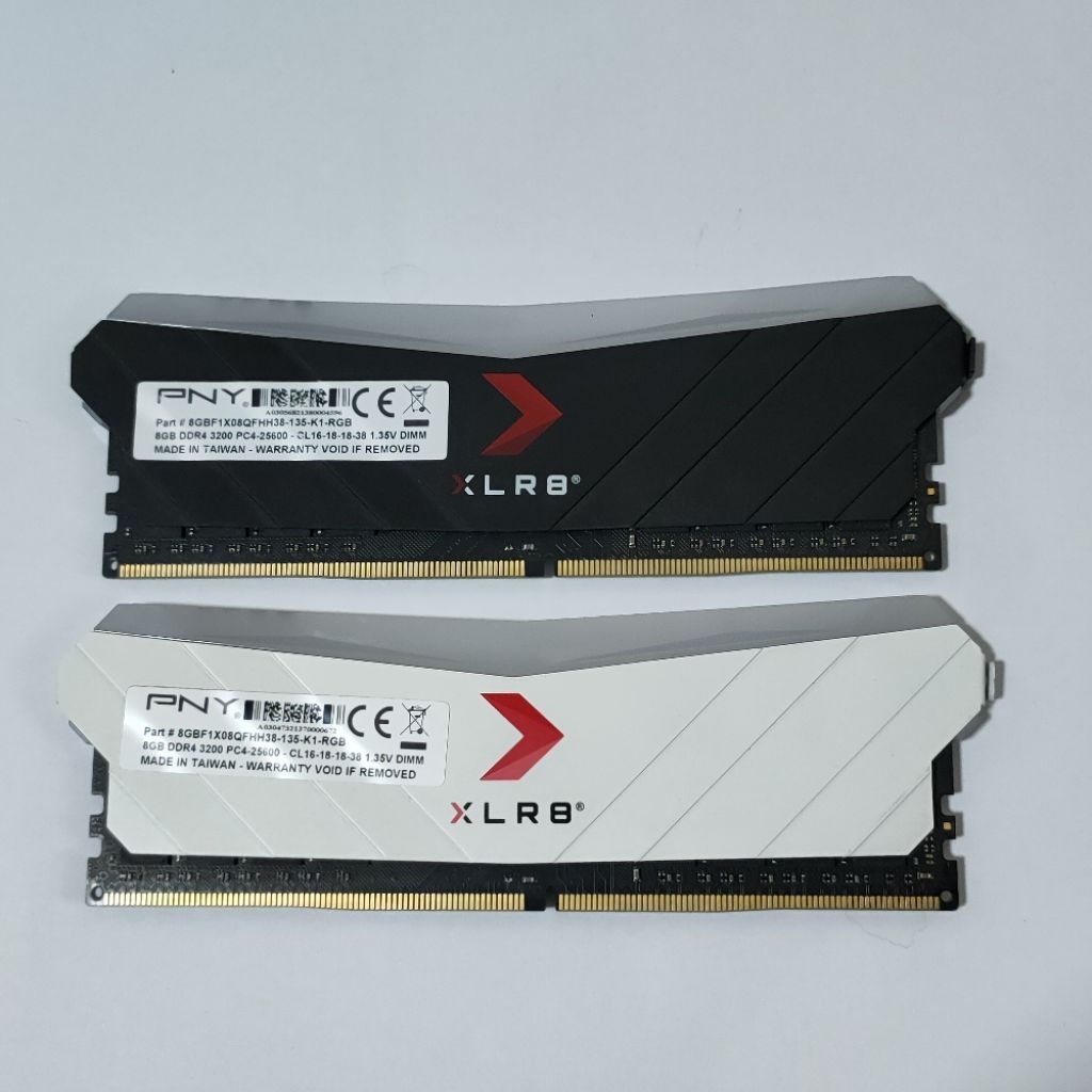 DDR4 PNY XLRB 8g Bus 3200 มือสองสภาพสวย