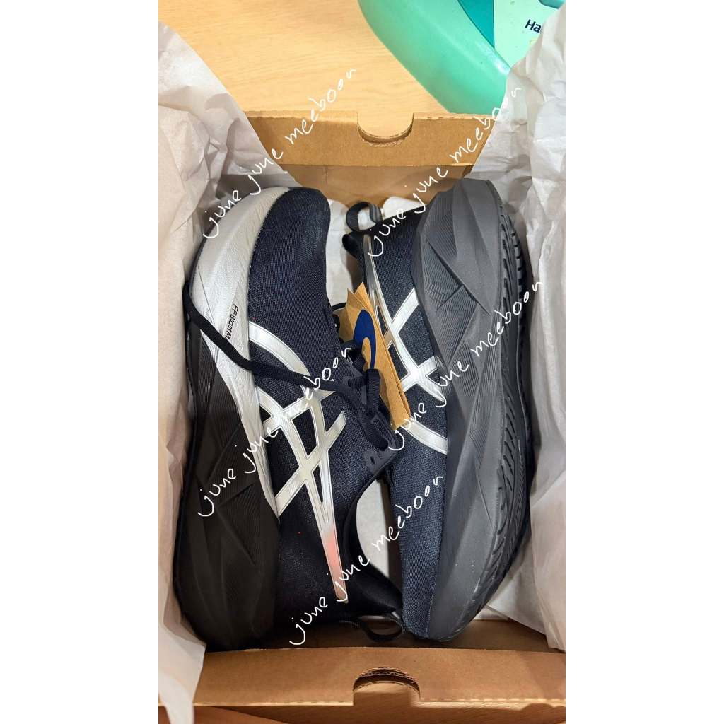 Asics Novablast 5 Platinum
