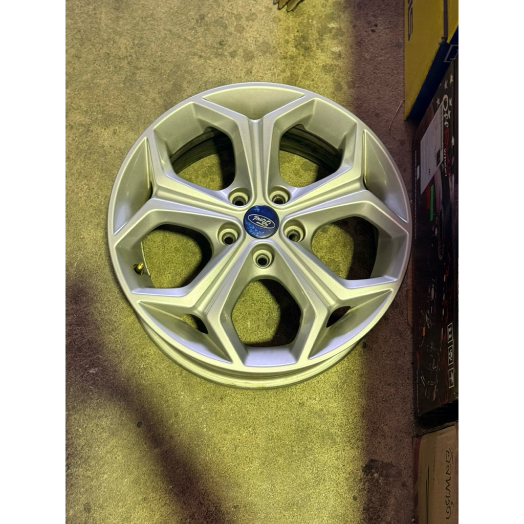 ล้อแม็ก Ford focus ขอบ17 5รู108 ราคาต่อวง ซื้อแยกวงได้