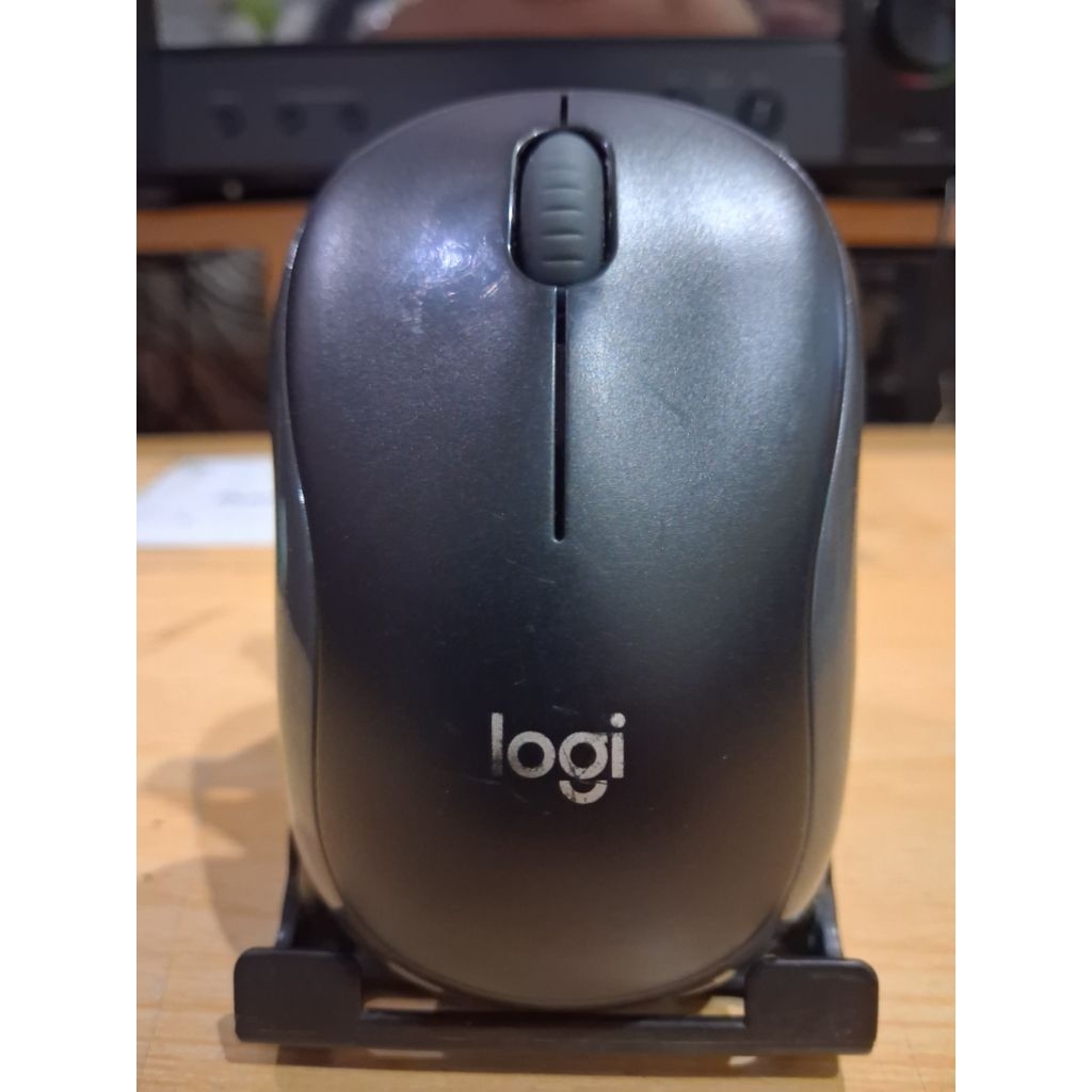 เมาส์ไร้สาย Logitech รุ่น B175 มือ2 สภาพดี ตำหนิตัวหนังสือลอก ใช้งานปกติ