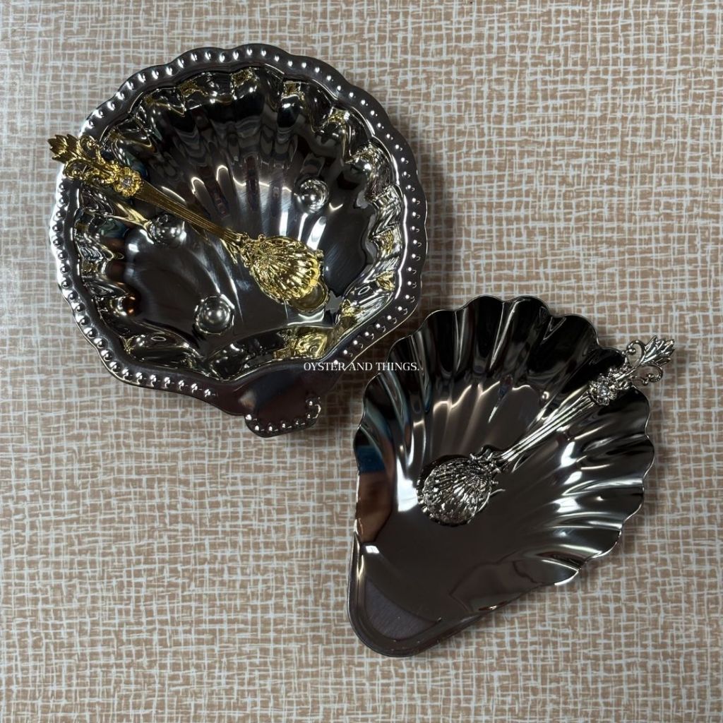 ถาดสเตนเลสสีเงินรูปหอย | Shell stainless tray | Oyster and Things.