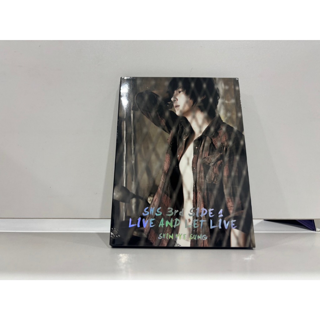 1 CD MUSIC  ซีดีเพลงเกาหลี SHS 3rd SIDE 1 LIVE AND LET LIVE     (F13C16)