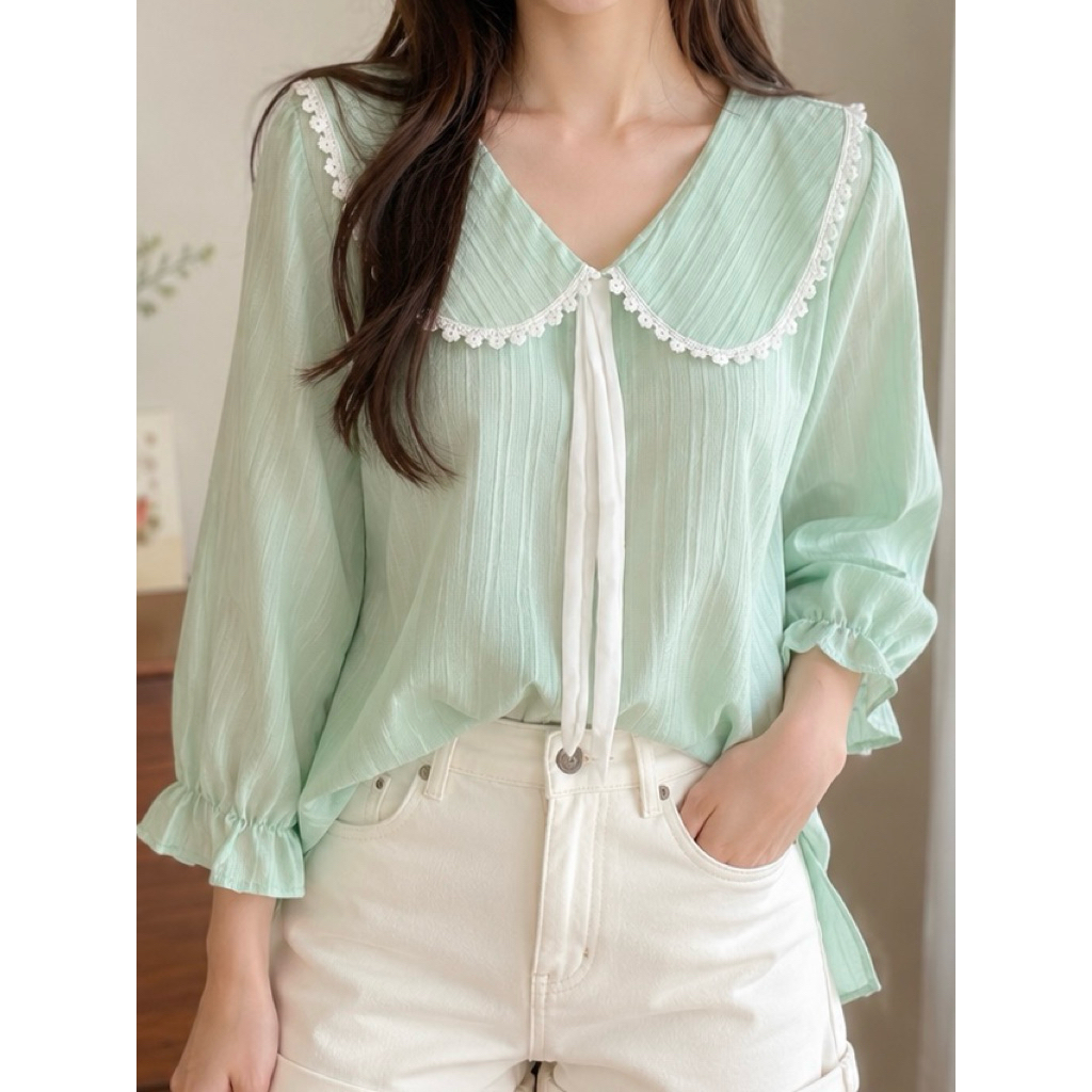 เสื้อคอบัวเเขนยาวผ้าพื้นร่อง เนื้อผ้าสวยใส่สบาย น่ารัก