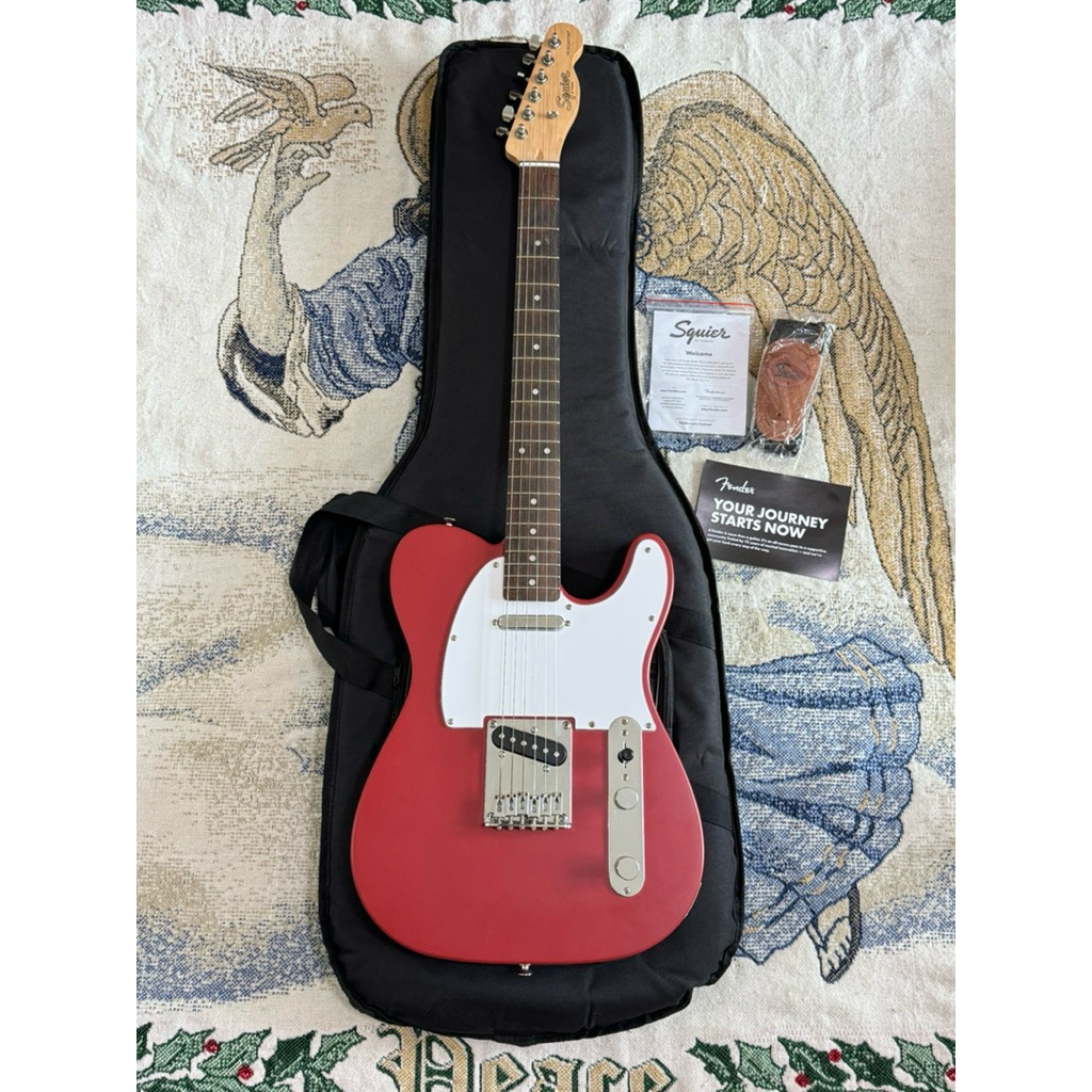 กีต้าร์ไฟฟ้า Squier Telecaster BY Fender