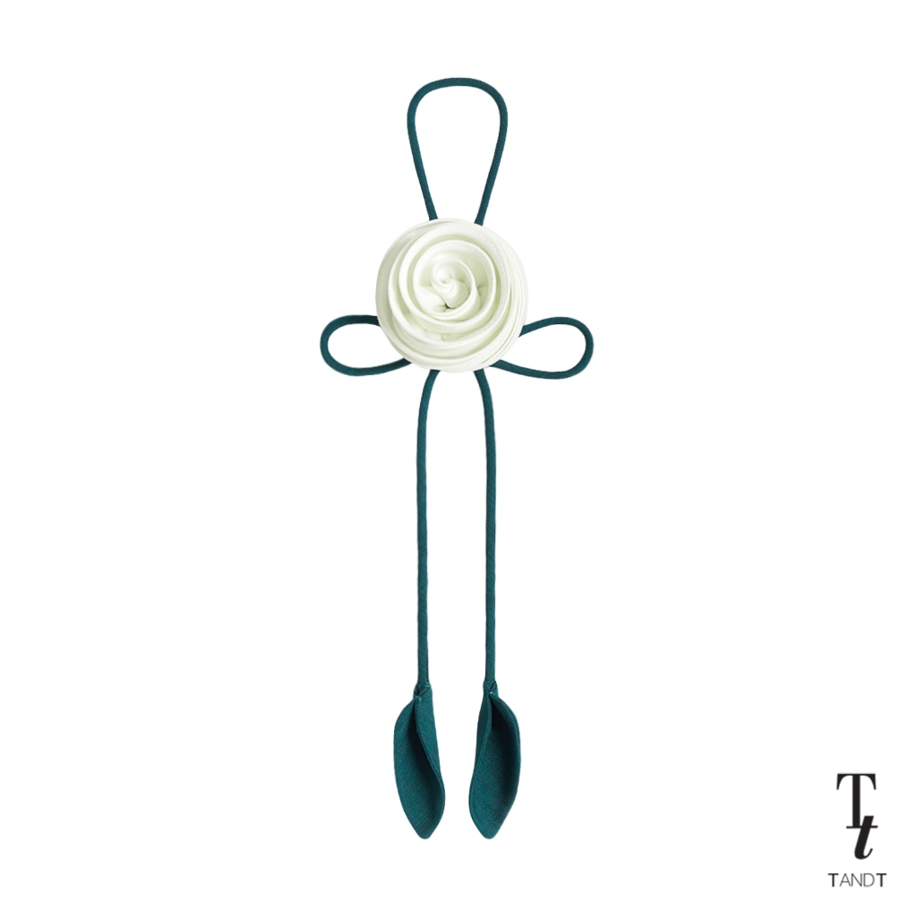 TandT - WHITE ROSEN TIE - ROSE HAND-CRAFTED PIN AND TIE