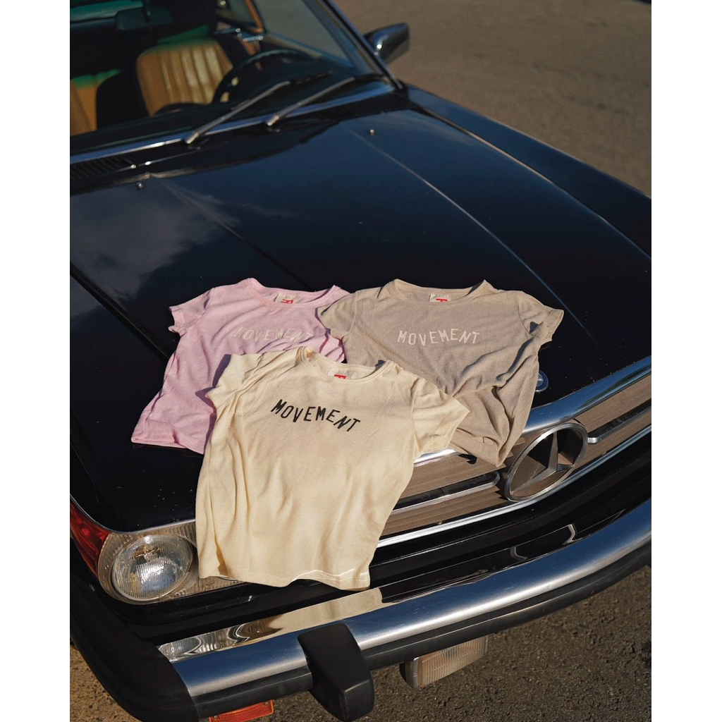 เสื้อยืด Rally movement slim fit tee