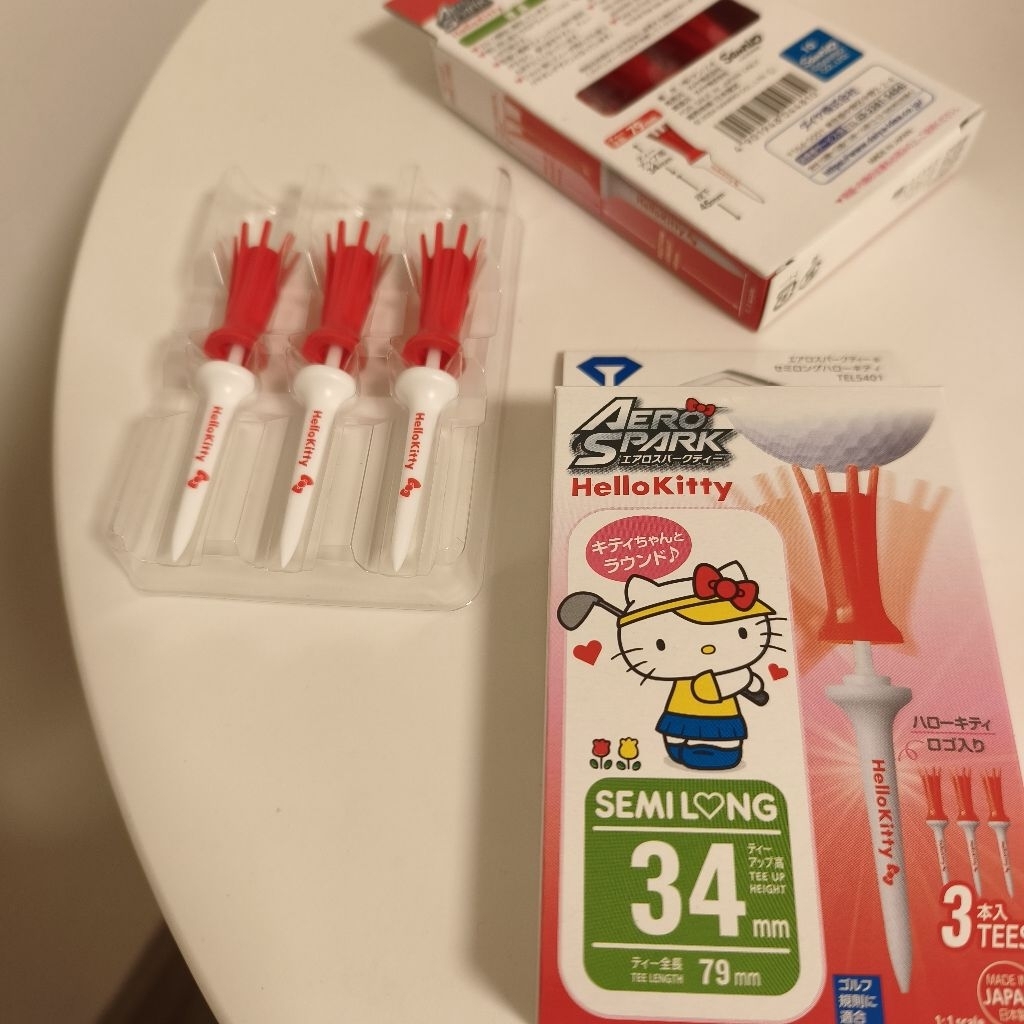 (พร้อมส่ง🇯🇵) T ทีตั้งลูกกอล์ฟ Hello Kitty ยี่ห้อ daiya golf