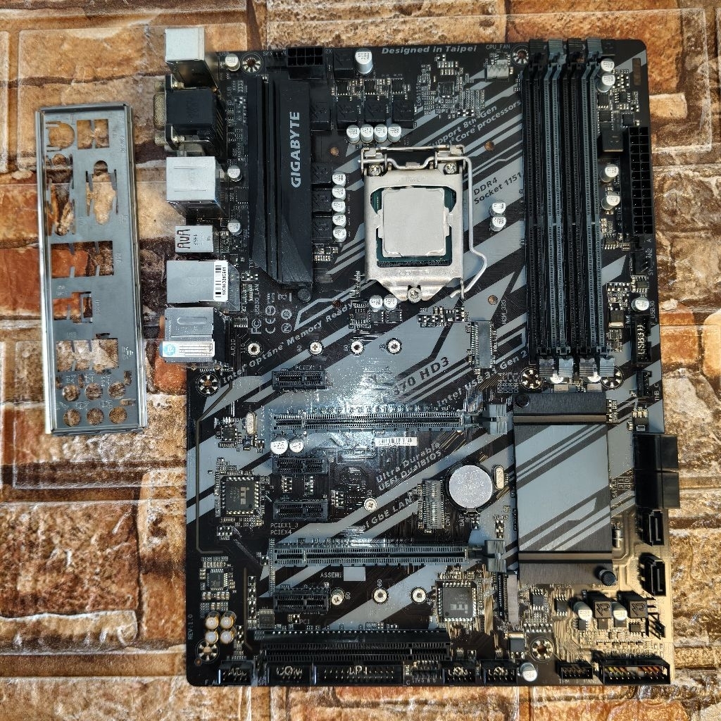 เมนบอร์ด GIGABYTE H370 HD3 + CPU Intel Core i5-9400 พร้อมใช้งาน Socket 1151 Gen8/9 DDR4