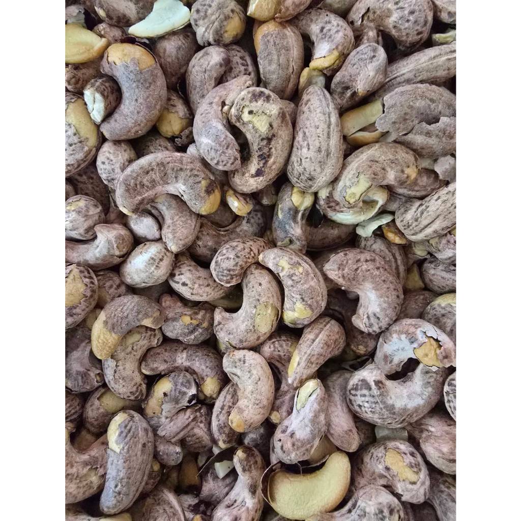 เม็ดมะม่วงหิมพานต์ เผาอบเกลือ ขนาด 500 กรัม และ 1 กก. เผาแบบโบราณ และ ความเค็มมันกลมกล่อมจากการอบเกลือ