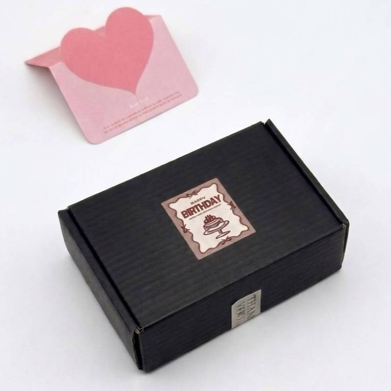 Birthday Gift Box Set กล่องของขวัญ (ใส่เสื้อได้ 1 ตัว)