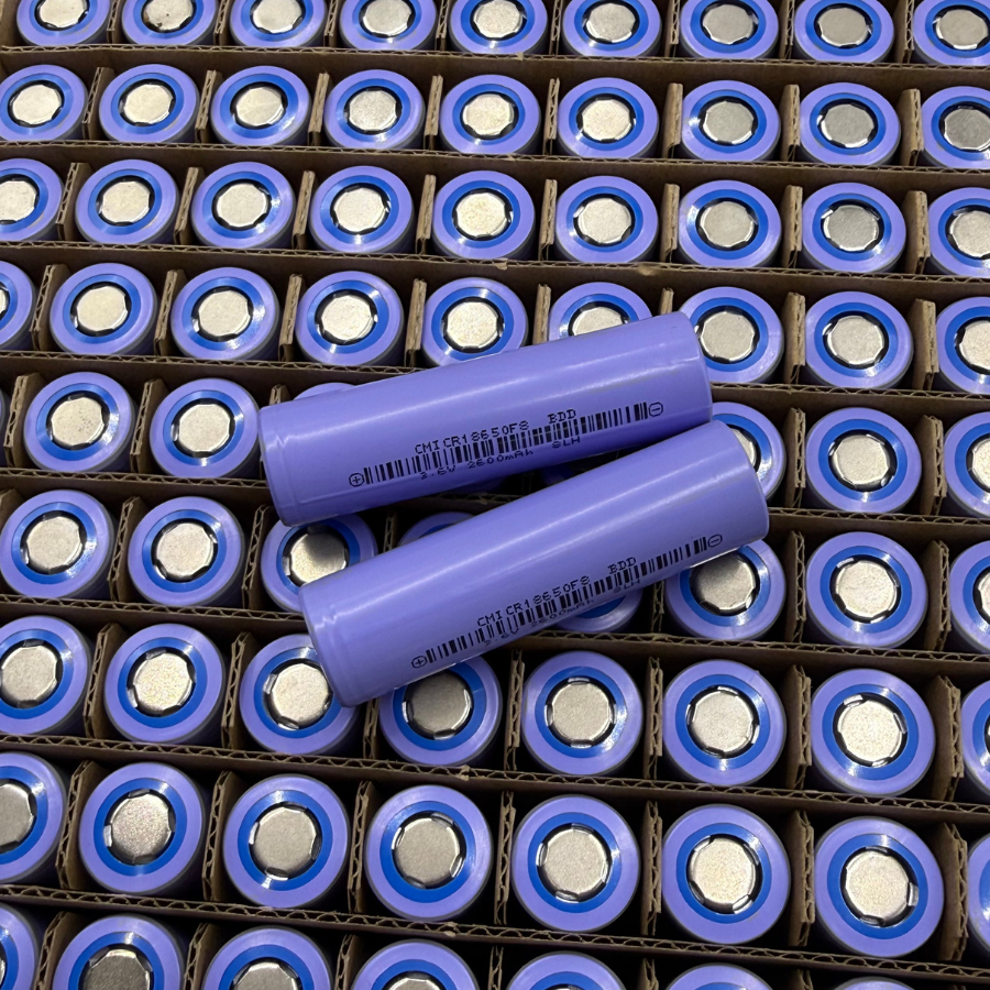ถ่านชาร์จ 18650 2600mAh 5C  li-ion 3.7V หัวแบน แบตเตอรี่อเนกประสงค์  สินค้าพร้อมส่ง ความจุจริง ราคาต่อ1ก้อน