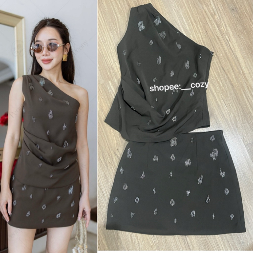 Peony oleaf (ส่งต่อ) : L Set เสื้อ+ กางเกงกระโปรง ชุดออกงาน ชุดราตรี ปักเลื่อม ราตรี สีเขียว