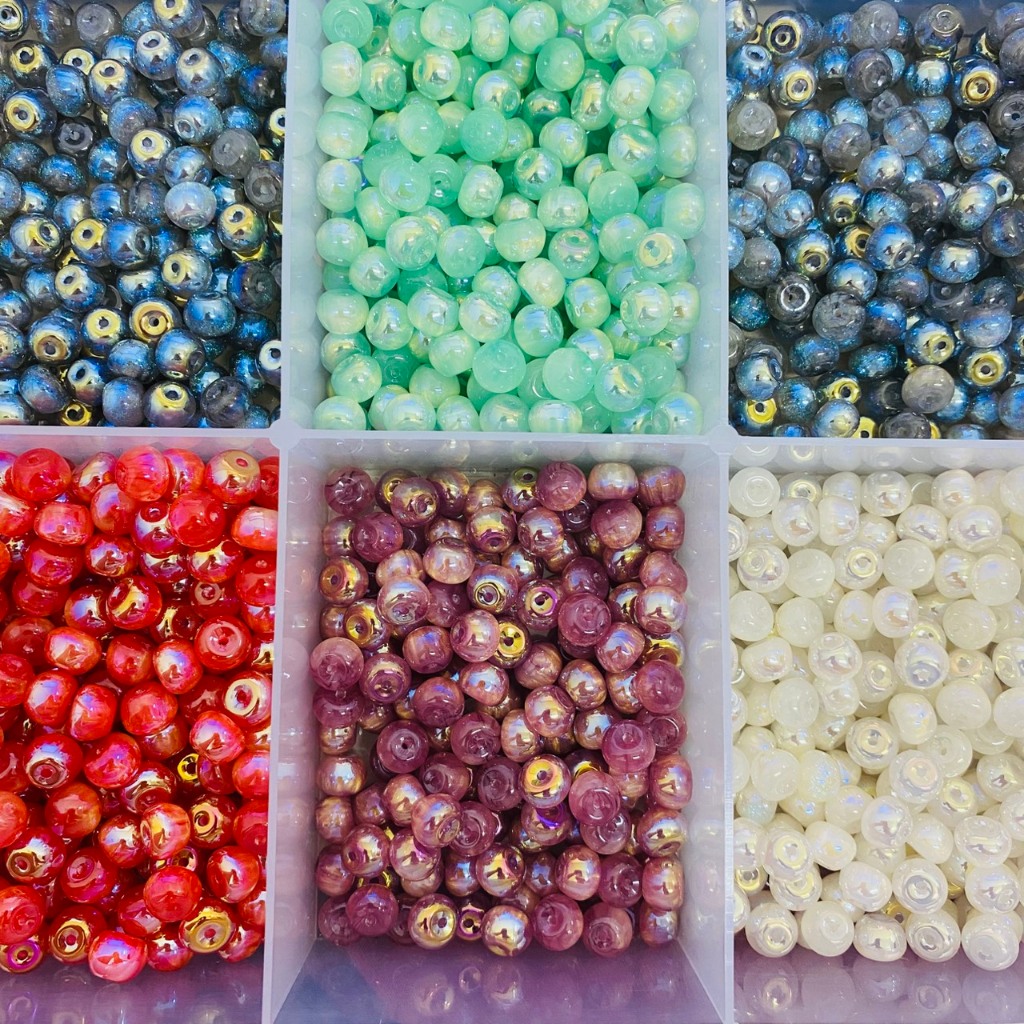 ลูกปัด แอปเปิ้ล ตาแมว ขนาด12mm รูร้อย1mm มีหลายสีให้เลือก อุปกรณ์เสริมงานฝีมือ DIY เหมาะสมสำหรับทำเครื่องประดับต่างๆ