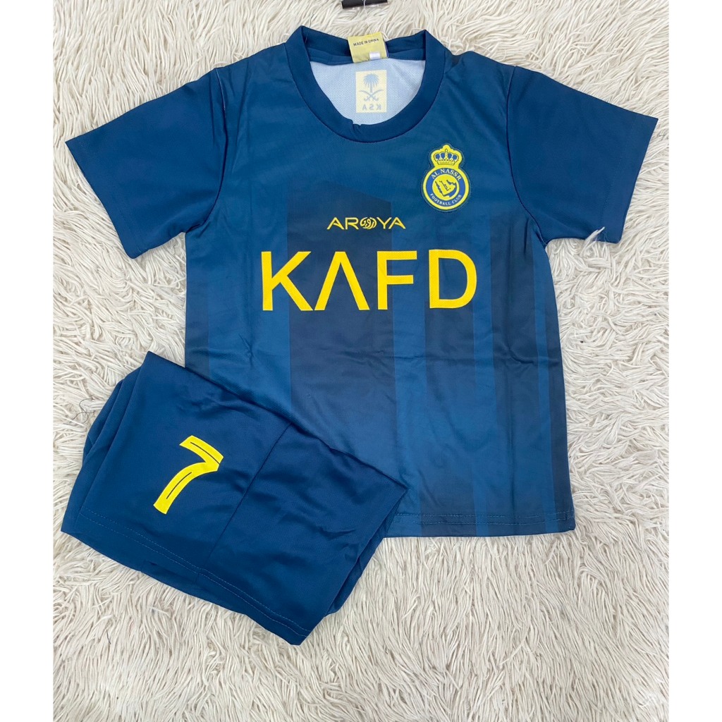 ชุดบอลเด็กทีมเรอัลมาดริดชื่อRONALDO เบอร์7 น้ำเงิน