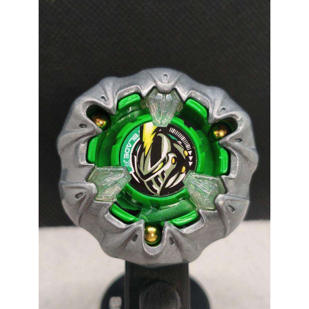 Beyblade X :Knight mail (เฉพาะเบลด) มือ1 ของแท้