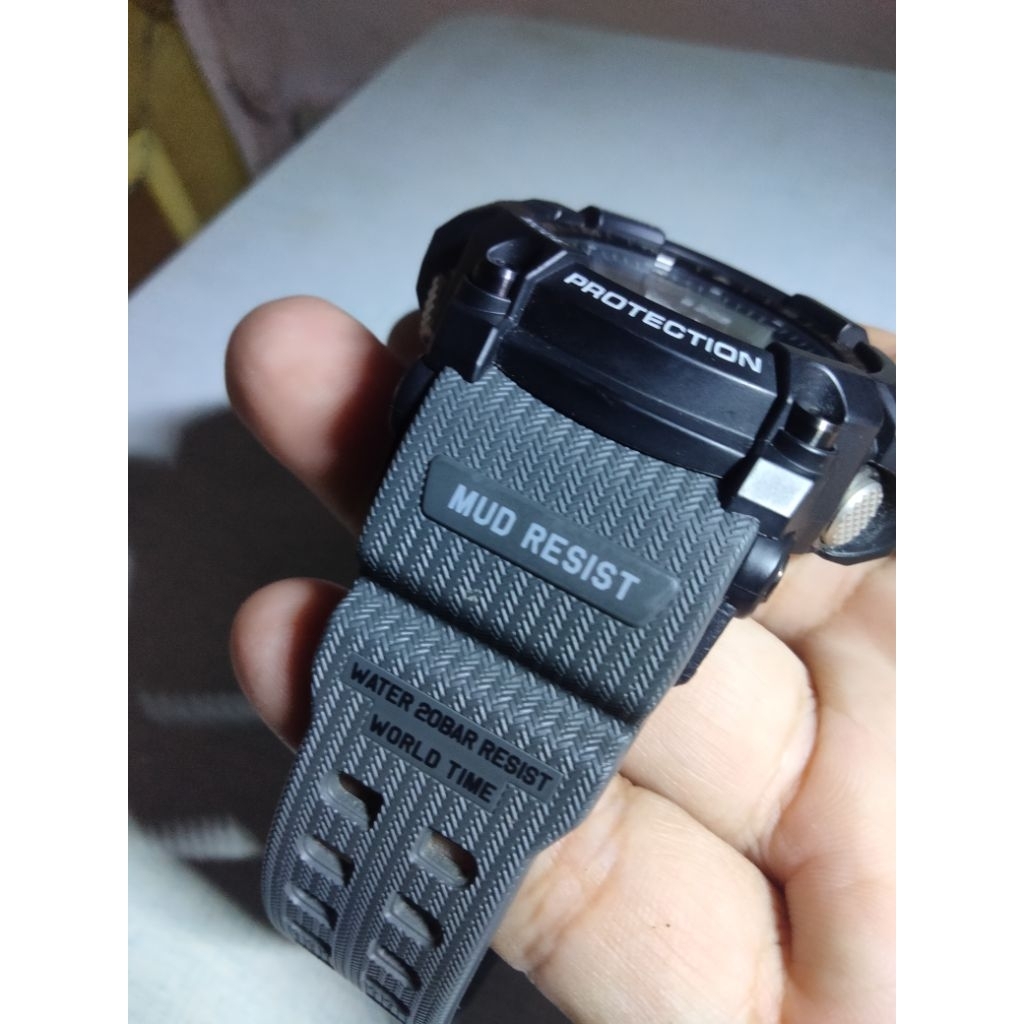 G Shock GG1000  รุ่นสีดำสายสีเทาเข้ม