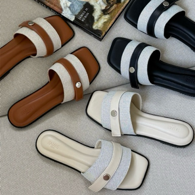 FAIME-WOVEN REVERIE (แนะนำตรงไซส์) รองเท้าแตะ สายคาด canvas (Easy-care canvas texture) สาน 2 สี อะไหล่โลโก้แบรนด์