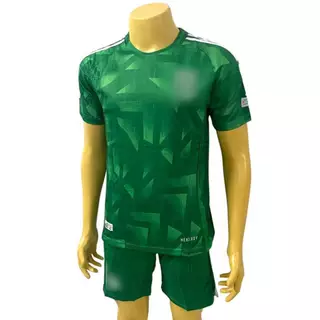 เสื้อกีฬา ชุดฟุตบอล สโมสรทีมดัง ได้เสื้อกับกางเกง เนื้อผ้าโพลีเอสเตอร์ ใส่เล่นออกกำลังกาย