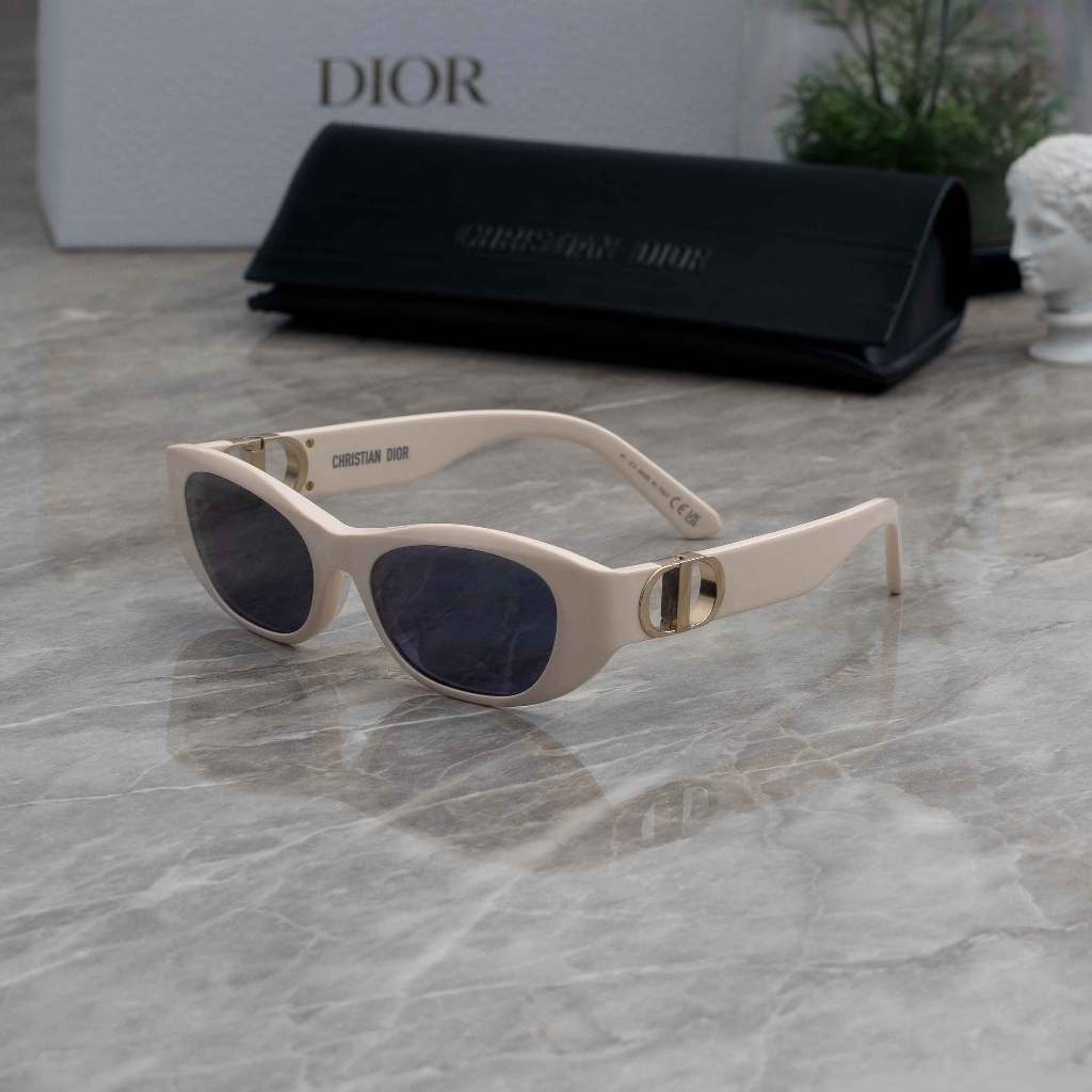 แว่นกันแดด DIOR รุ่น 30MONTAIGNE S9U 95B0 SIZE 53 MM. **ประกัน 1 ปีจากแบรนด์**