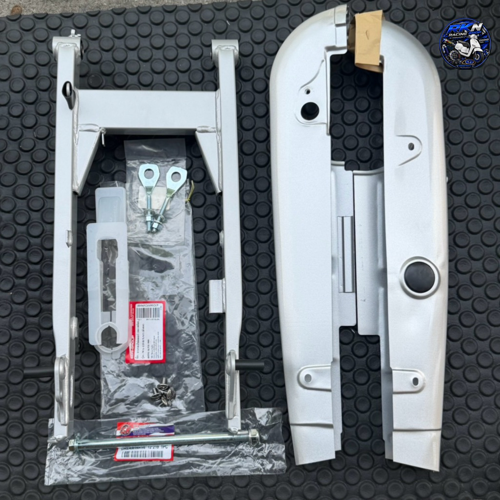 สวิงอามเดิมW125R/S/iบังลมฝาดั้มเล็ก/ฝาเสียบใหญ่ พร้อมบังโซ่ ยางรองโซ่ น็อต แกนล้อหลัง ชุดตั้งหางปลา ใส่W125S/R/iบังลม