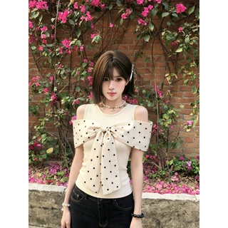 Kitty พร้อมส่ง🍒 เสื้อกล้ามลายจุดโบว์ใหญ่ เปิดไหล่ สไตล์เกาหลี ผ้ายืดใส่สบาย เเต่งเข็มขัดใหญ่อก ทั้งชุด2ชิ้น Y2K