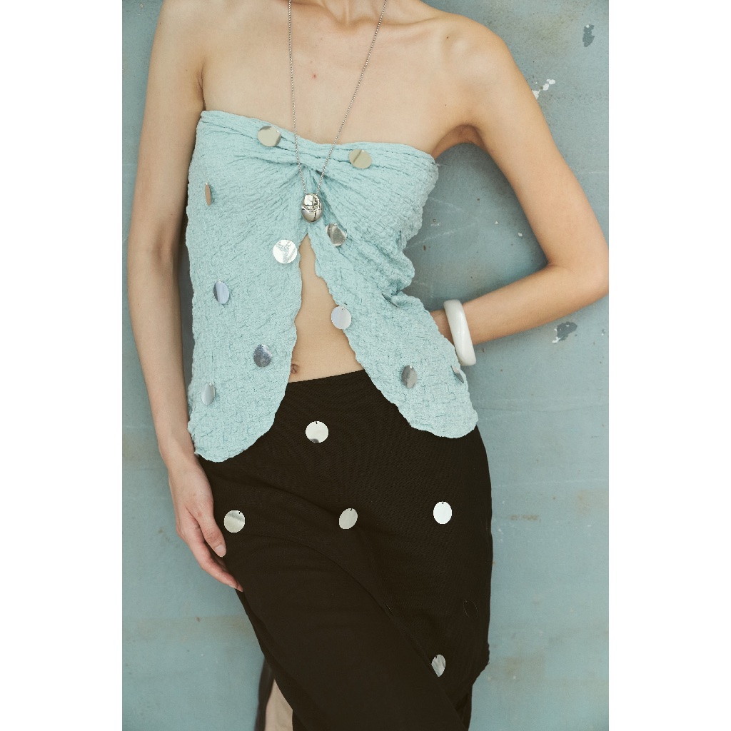 Allur Quarter Moon Tide Tube top เสื้อเกาะอกแต่งเลื่อมกลม