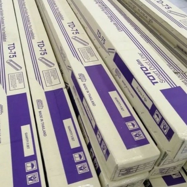 รางครอบท่อแอร์ TOTO ขนาด 75 mm. ยาว 2 เมตร ลังละ 5 เส้น TD-75