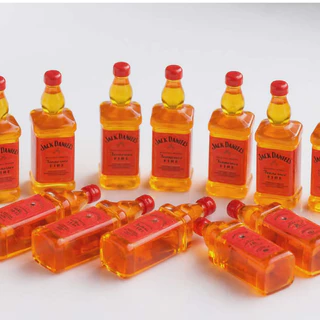 j561 เหล้าวิสกี้โมเดลจำลอง แพ็คละ 10 ชิ้น