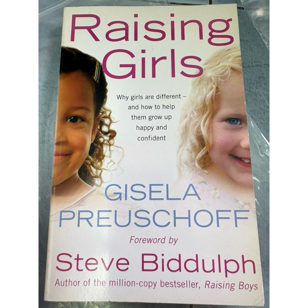 Raising Girls/GISELA PREUSCHOFF