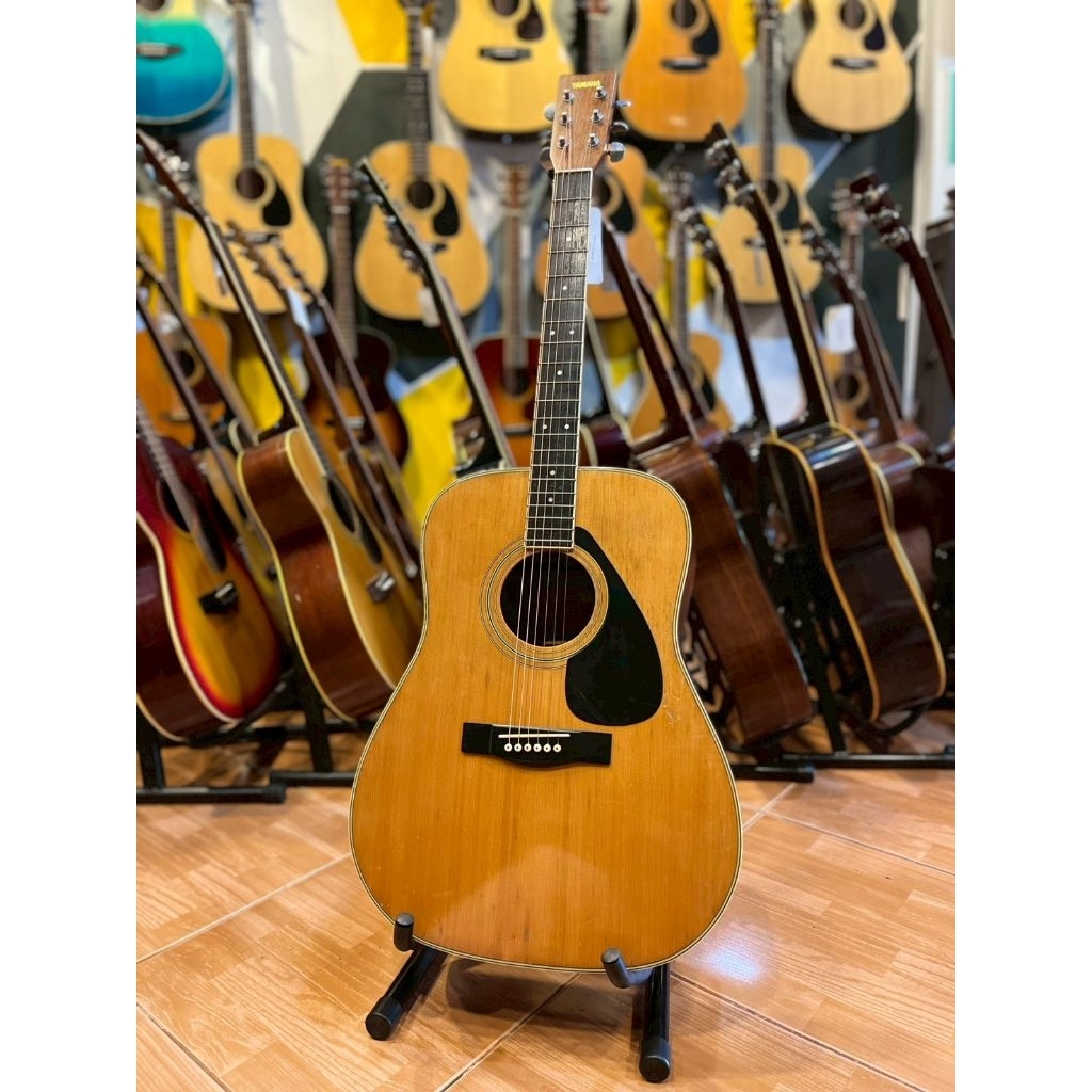 Yamaha FG-200D ป้ายเบจ (Beige Label 1980-1986) ทรง Dreadnought งานเจแปนยุค 80s เสียงเบสแน่น  รหัสสิน