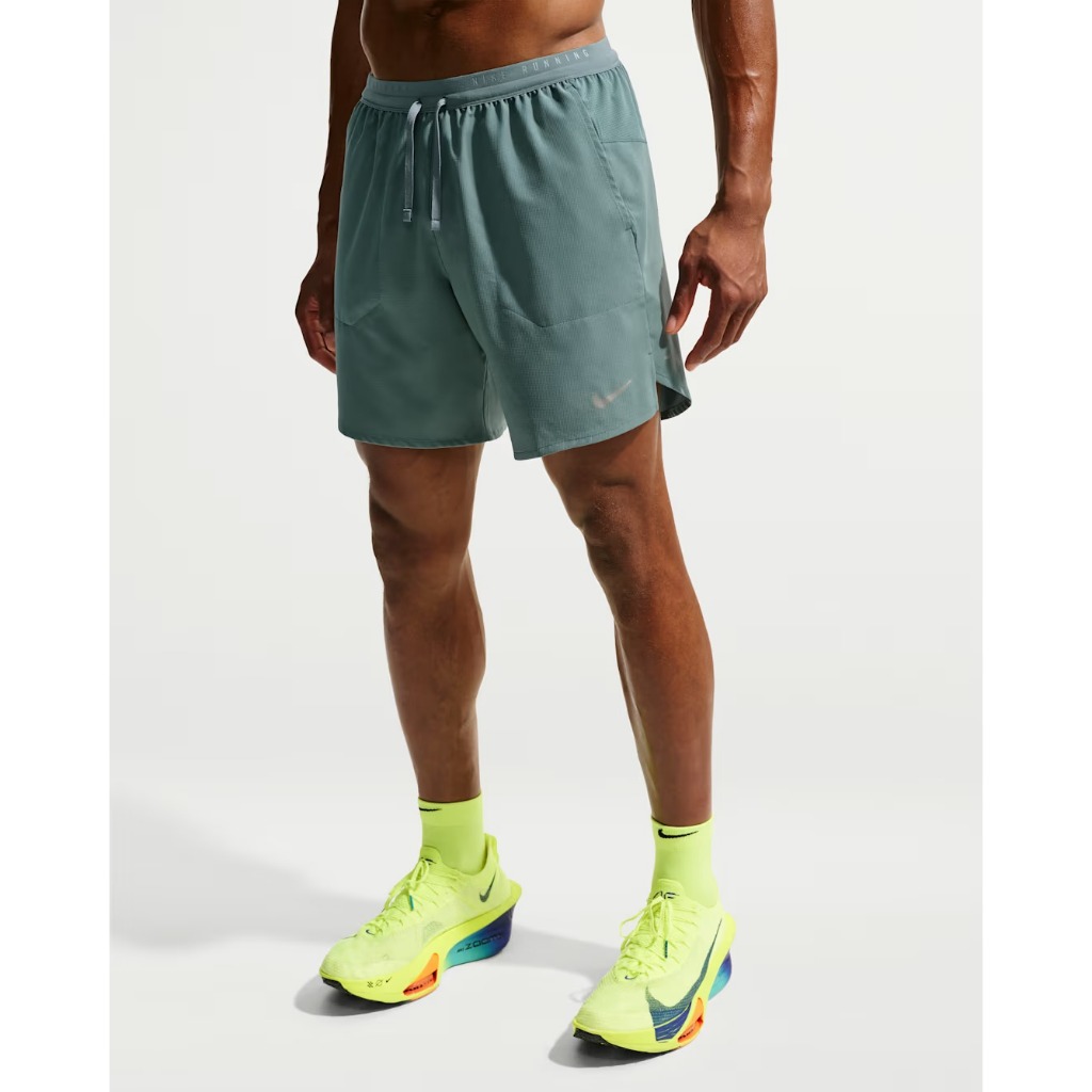 กางเกงวิ่งขาสั้น 7 นิ้วมีซับในผู้ชาย Nike Stride Dri-FIT ของแท้ ป้ายไทย