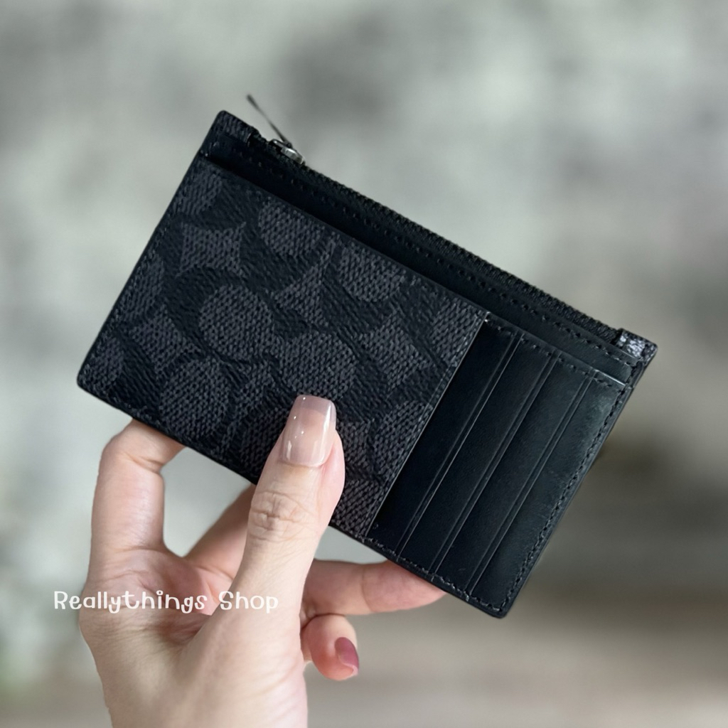 [ลดเพิ่ม:โค้ดคุ้ม]{แท้💯%📮พร้อมส่ง+ส่งฟรี} กระเป๋าใส่บัตรมีซิป 5 นิ้ว  C. Signature Zip Card Case(CV764 C4281)