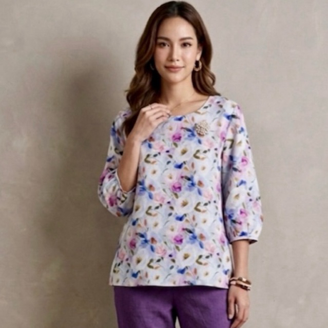 เสื้อผ้าลินินลายดอกคอกลม เจาะกระดุม 1 เม็ด แขน 3/4 สีสันสดใส ใส่สบาย เนื้อผ้าดี พร้อมส่งคะ