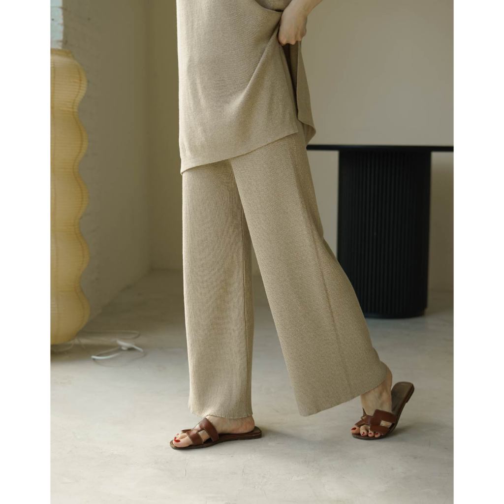 knitCircle - VIVIAN Trousers (6 สี) knitCircle x Junejune กางเกงขายาวไหมพรม ทรงกระบอกใหญ่ freesize มีเชือกผูก ยืดได้เยอะ