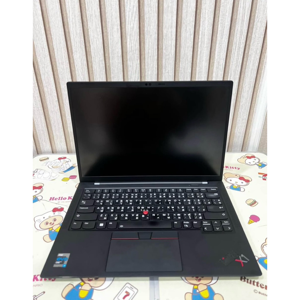 Lenovo X1 carbon Gen9 i7gen11 ram 16 gb ssd 1 tb จอ14“ เครื่องสวย used.