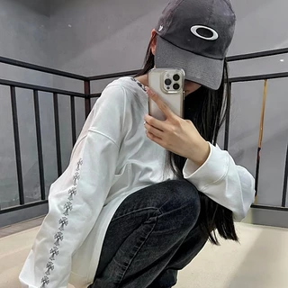Style studio จัดส่ง 💕หมวกเบสบอลลายตัวอักษร 3 มิติสไตล์อเมริกันสำหรับผู้ชาย ทรงซอฟต์ท็อป แบรนด์สตรีทฮิปฮอปสุดเทรนด์
