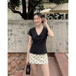 Rika Top เสื้อแขนสั้นน่ารักคอวีแต่งลูกไม้ Miladi [พรีออเดอร์ 1-2 วันเท่านั้น]